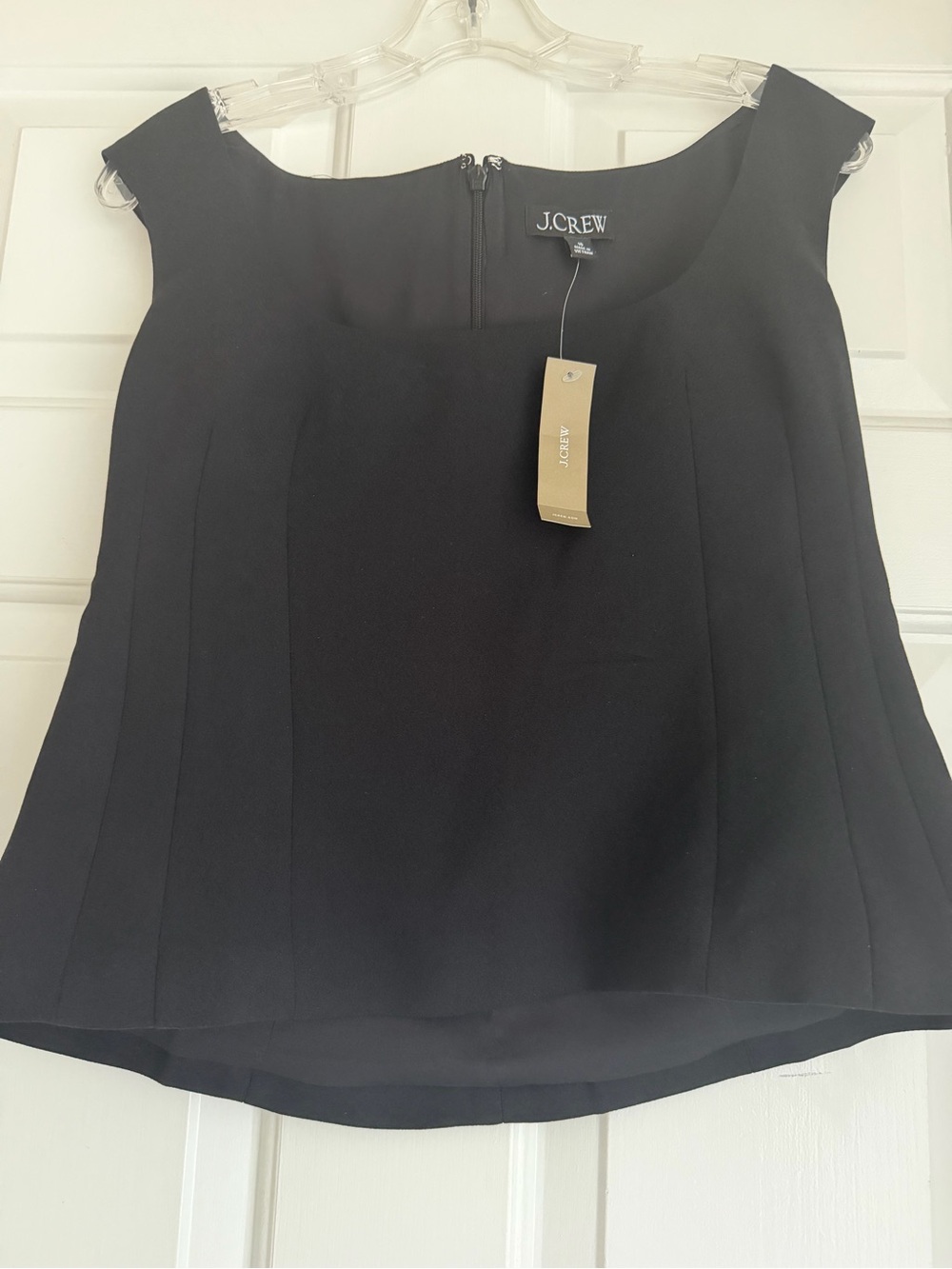 NWT J Crew wide scoop neck tank top in city crepe Black 10 - Picture 7 of 8